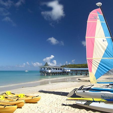 Starfish Halcyon Cove Hotel Dickenson Bay ภายนอก รูปภาพ